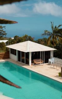 Une très belle réalisation signée par l’un de nos clients 

Nos matériaux ont été choisis pour concevoir l’ensemble de la plage de cette superbe piscine, des matériaux durables et parfaitement intégrés à l’environnement. 🌿

#naturenergy #realisationclient #nosmateriaux #vosprojets #iledelareunion