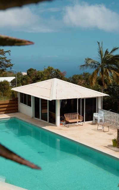 Une très belle réalisation signée par l’un de nos clients 

Nos matériaux ont été choisis pour concevoir l’ensemble de la plage de cette superbe piscine, des matériaux durables et parfaitement intégrés à l’environnement. 🌿

#naturenergy #realisationclient #nosmateriaux #vosprojets #iledelareunion